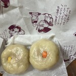 西澤餅屋 - 朝ごはんに2つ。すぐ食べるからいい梱包は断ればよかった。