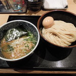 半熟味玉濃厚魚介つけめん