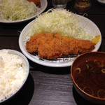 とんかつ NOBU - 国産豚リブロース(1280円)+御飯セット(300円)