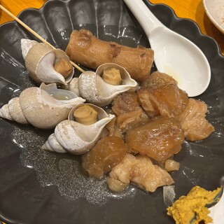 鰹節と貝の旨味が広がる極上おでん！珍しい具材も揃う贅沢な一皿