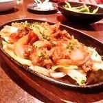 有機野菜×チーズフォンデュ KOBU - 鉄板豚味噌炒め