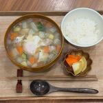 発酵喫茶とお食事処 まんまる村 - 