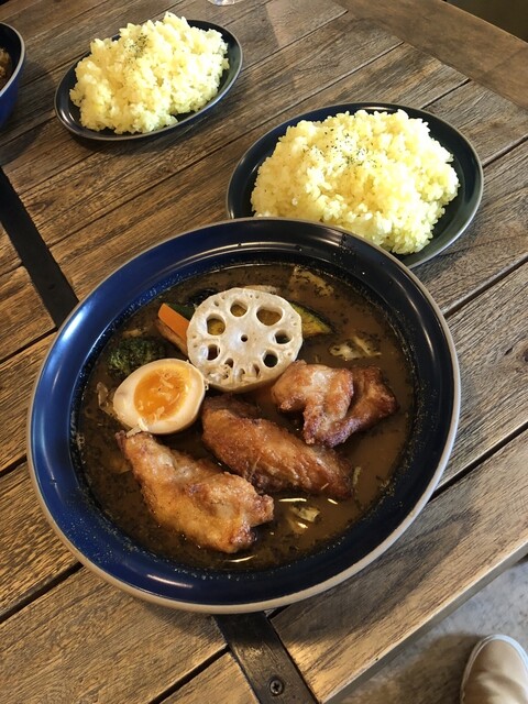 C8curry & 西神珈竰WAVE （シーエイトカレー アンドニシジンカレー