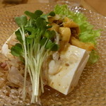 Bouzu - 海鞘と豆腐のサラダ