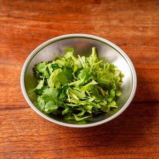 SPICE STAND TONGARI_1