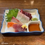地産地消居酒屋たこ - 本日の刺身盛合せ