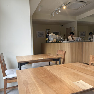 JÉRÔME KISSA CAFÉ_2