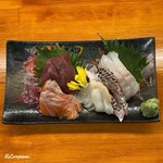 糸 - 刺身の盛合せ