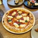 Italian Restaurant ONIRICO - メイン料理のマルゲリータ