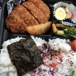 楽酔家 - 日替わりのり弁当￥３５０円ミンチ凝縮のメンチカツでした