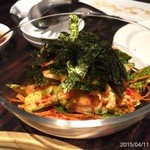 町屋やきにく密陽家 - 2015.4.11(土)20時半　オーナーお誕生日おめでとうございます。この出来たてキムチ美味しいよ！d(^_^o)