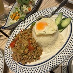 ASIAN RESTAURANT BASIL 丸之內Palace大樓店 - 