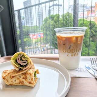 GODIVA cafe_0