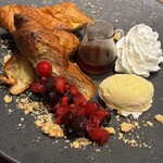 CAFE CINNAMON - 