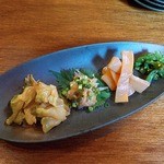 GYOOOZA!! - サービスで出していただいたオツマミ