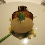 レフェルヴェソンス - 27年4月　定点～丸ごと火入れした蕪とイタリアンパセリのエミュルション、バスク黒豚のジャンボンセック＆ブリオッシュ