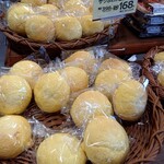 ヤオコー ベーカリー ピノ - 料理写真:家族が気に入っているメロンパン!!