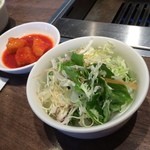 さんか亭 - 【2015年03月】ランチのサラダ＆キムチ。