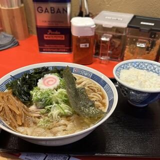 イッチャンラーメン_0