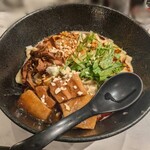 名驛式担々麺 しゃち福 - 