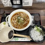 長命うどん千音寺店 - ミニしらす丼セット
麺は好きなメニューを選べます♪
