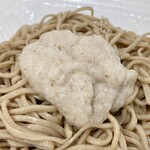 マックスバリュ - 山芋（とろろ）を投入。