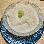 寿司トおでん にのや - とろ湯葉刺し