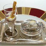 レ セゾン - 柚子の香りのシャンピニオン、生姜のババロア風