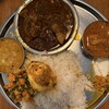 Spice Bar モンカリー - ウチ：ポーク＋ライス大盛+ミニチキン＋ミニベジ+卵ｱﾁｬｰﾙ