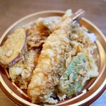 角上魚類 - 料理写真:海鮮天丼