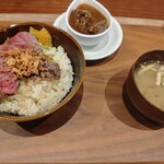 メゾンドシェフ ごはん - 料理写真:ステーキ丼