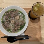 バインミーシンチャオ - 料理写真:牛肉団子フォー+シンチャオティー
