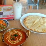 サガルマータ - チーズナンセット 700円