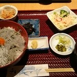 FULL - ランチメニュー なましらす丼