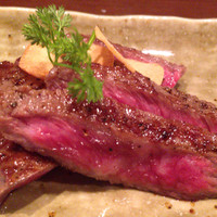 神戸牛 八坐和 阪急三宮店 - 味付けなしで召し上がれ！
