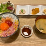 板長日替わり海鮮丼（酢飯出来ます）