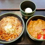 ゆで太郎 - カレー丼￥３６０ ＋お好み玉子￥６０