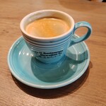 魔法のパンケーキ - 量は多そうなマグのコーヒー