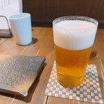 炭火焼鳥　bird - ドリンク写真:エビス生ビール