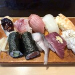加島鮨 - ランチ。これに茶碗蒸しと味噌汁が付いて1210円（税込）でした。