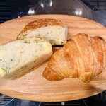 Bakery Koo - 青のりチーズ400円