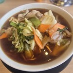 ラーメン いしい - 料理写真:ニンニクと胡椒がめちゃ合うよ♪