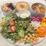 ブッダ - 母が頼んだ玄米ベーグルランチ　好き嫌いが多い母がキレイに食べてましたよ♪