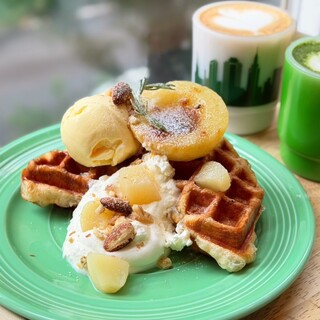 SUNDAY FULLER CAFE_0