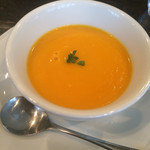 マグノリア - 人参のポタージュ  
            
            ※玄米菜食ランチにセットでついてきたスープ