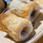 鳥 から揚げ うえ山 - 薬味が入った竹輪
