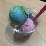 サーティワンアイスクリーム - 料理写真:どうぶつの森コラボアイスとコットンキャンディ