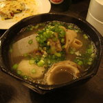 マハナターネス - もつ塩煮込み