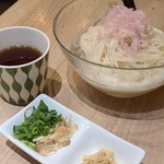 釜焼鳥本舗おやひなや - 