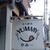 立ち飲み やみー - 外観写真:看板